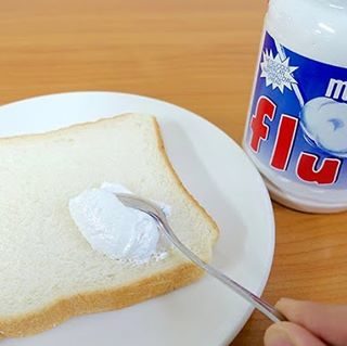 フラフ！
マシュマロクリームが入荷！
パンにつけて焼きマシュマロが楽しめます！

50%オフ！

#フラフ
#焼きマシュマロ
#マシュマロクリーム